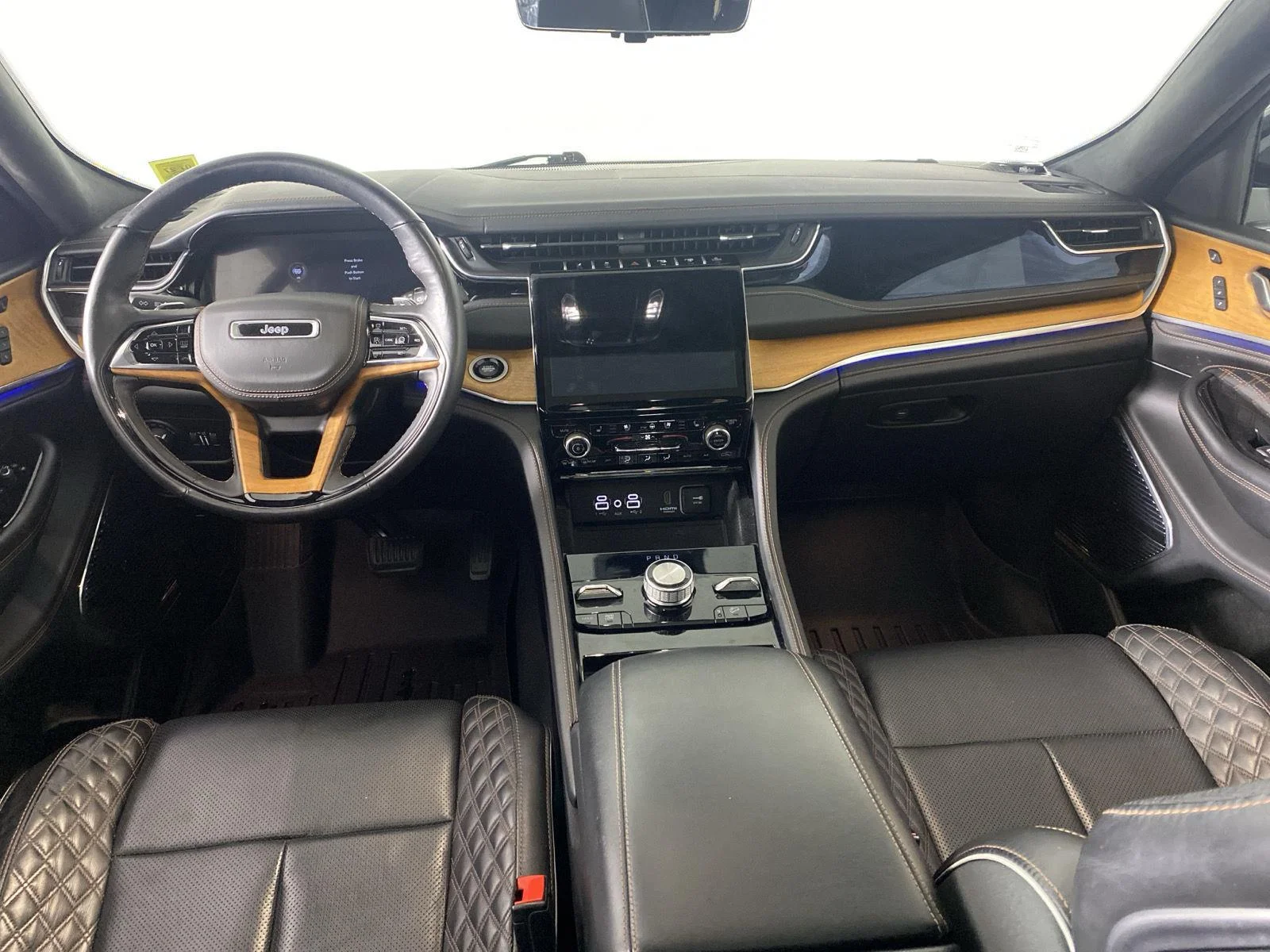 Used 2022 Bright White Clearcoat Jeep Summit Reserve image 28