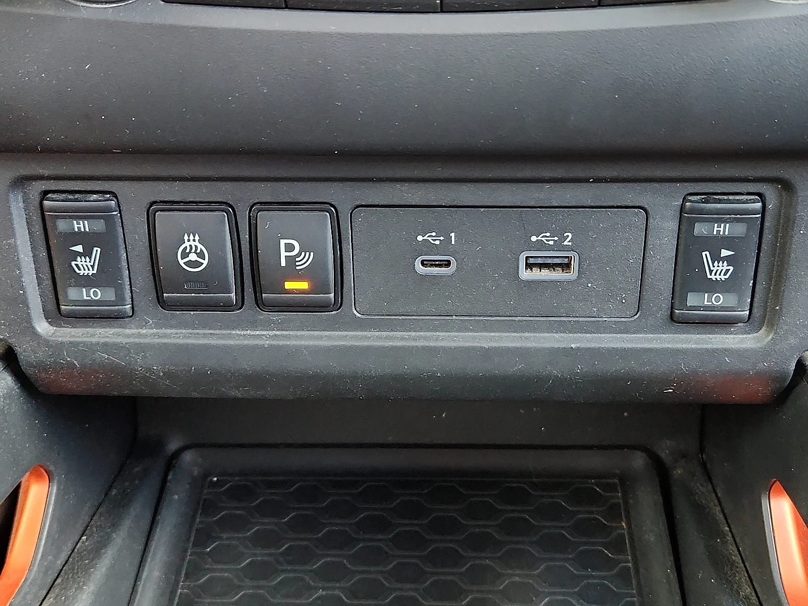 Used 2023 White Nissan PRO-4X image 21