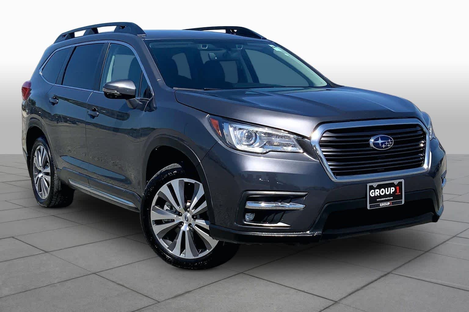 Used 2022 Magnetite Gray Metallic Subaru Limited image 3