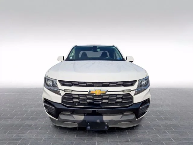 Used 2022 White Chevrolet LT image 2