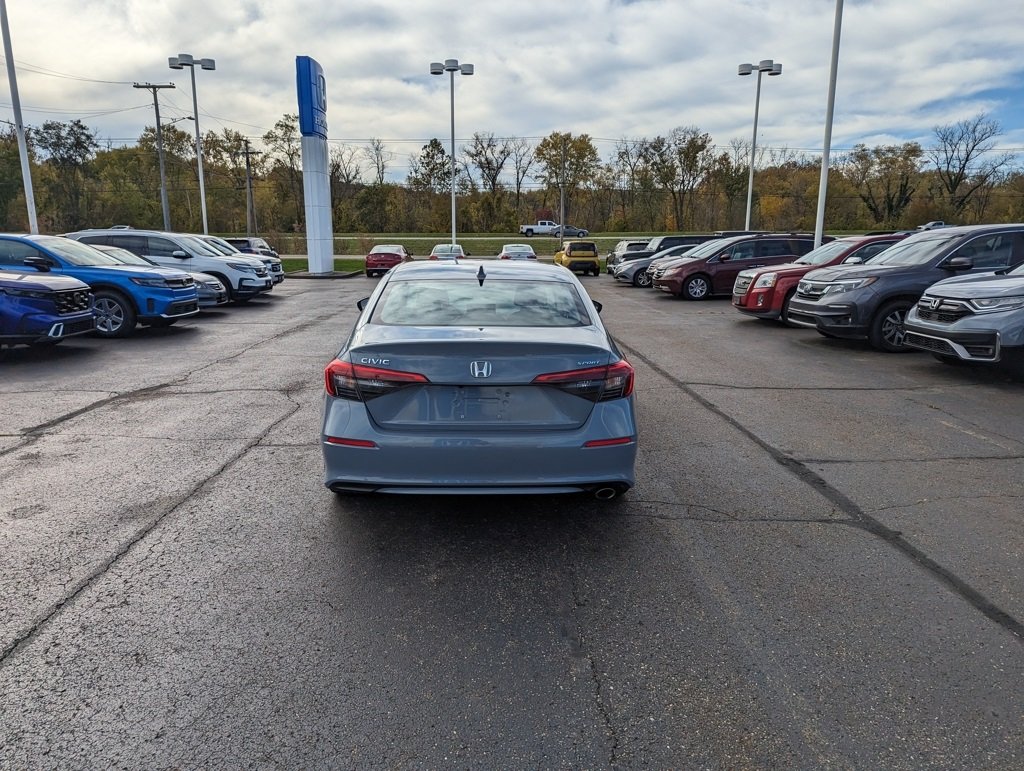 2023 Honda Civic Sport photo 3