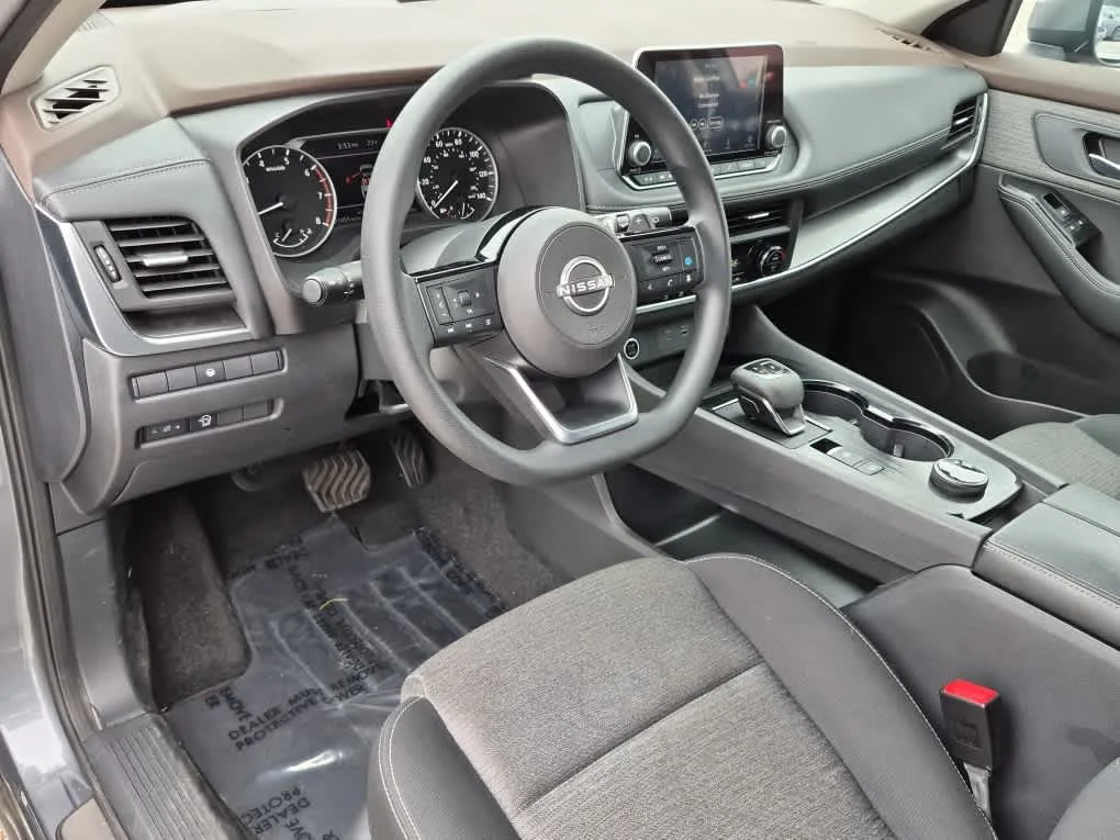 Used 2023 Gun Metallic Nissan SV image 11