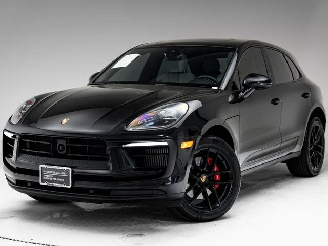 2025 Porsche Macan S's photo