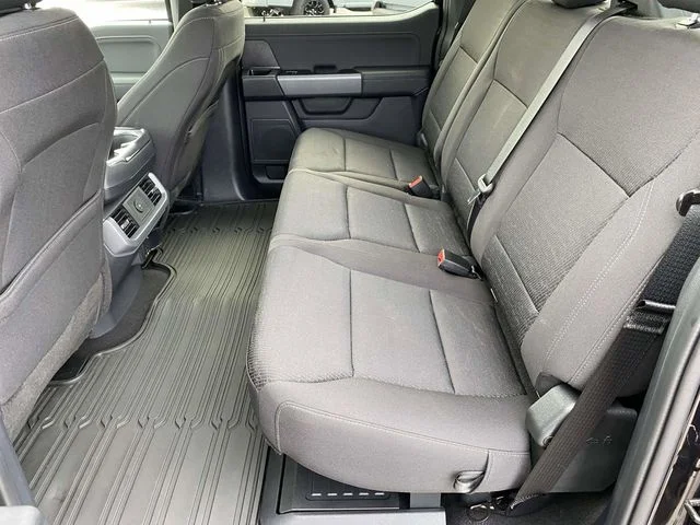 New 2025 Agate Black Metallic Ford XLT image 13