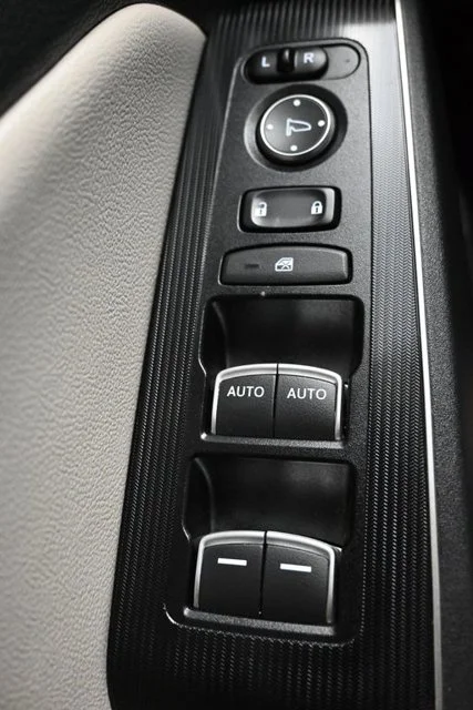 Used 2023 White Honda Touring image 26