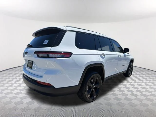 Used 2025 White Jeep Altitude X 4x2 image 5