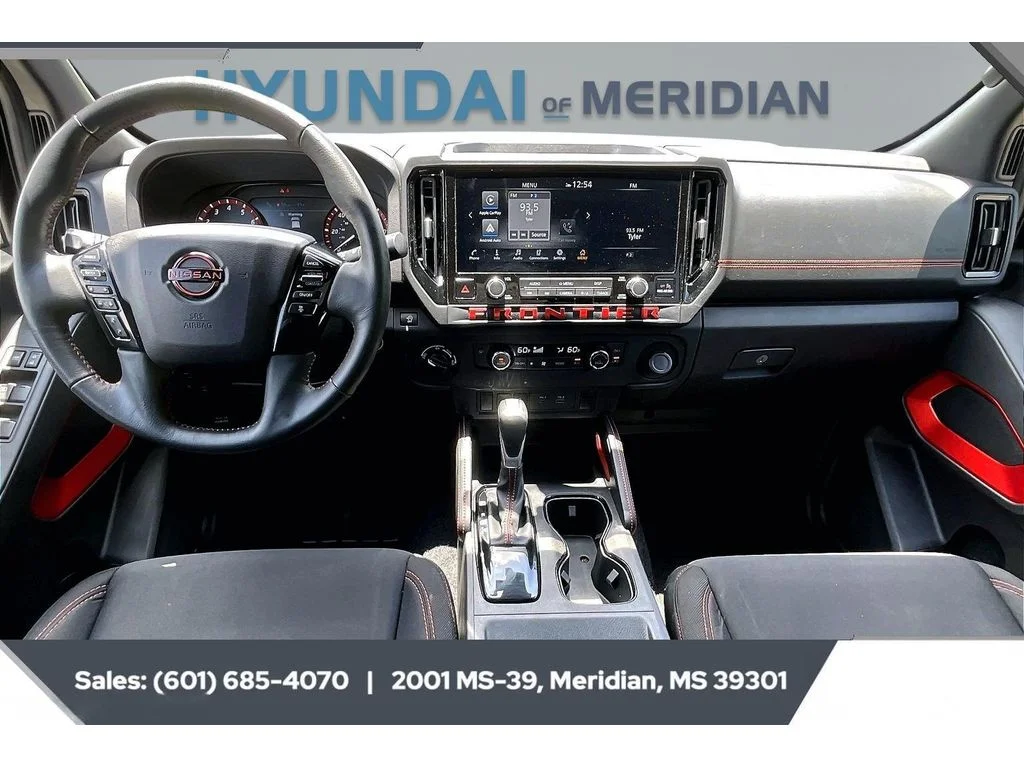 Used 2025 Boulder Gray Pearl Nissan PRO-4X image 13