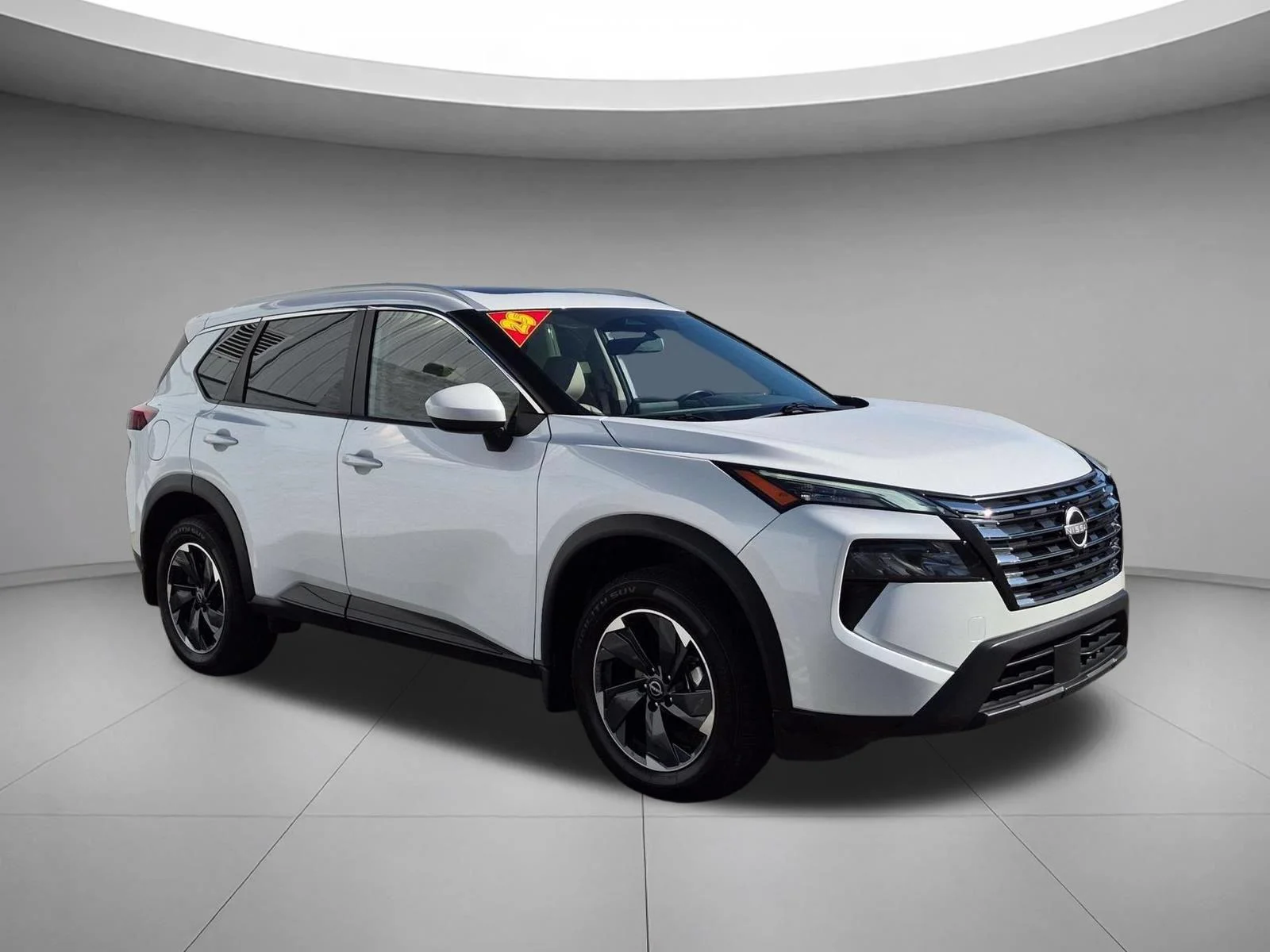 Used 2025 Everest White Pearl Nissan SV image 7