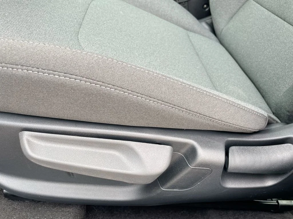 2025 Kia K4 LX - Photo 38