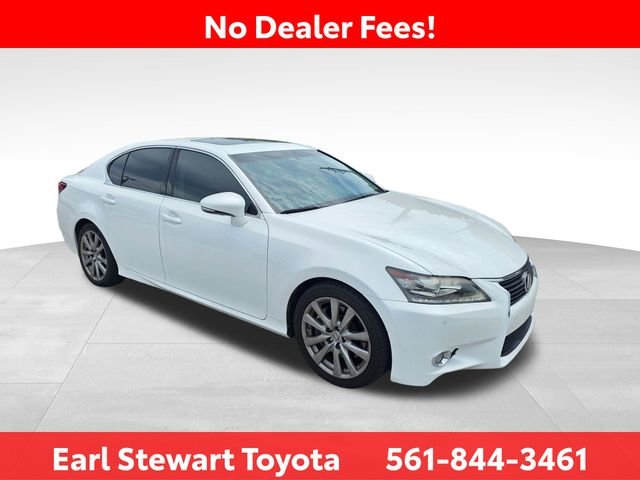 Used 2015 White Lexus 350 image 2