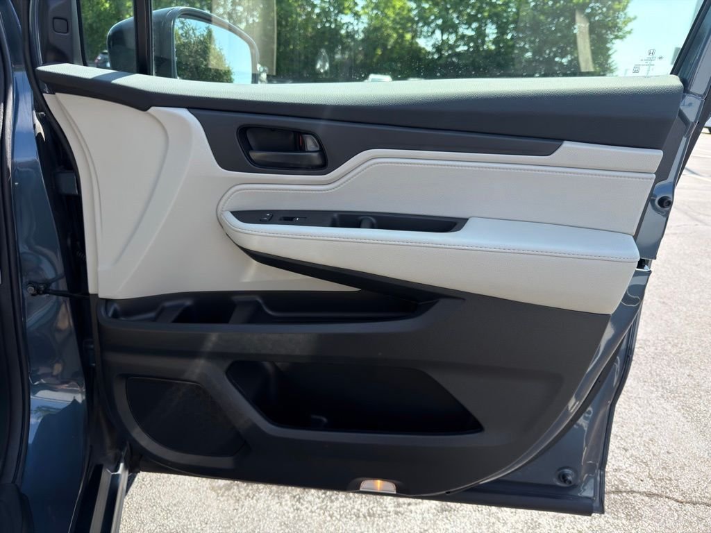 2025 Honda Odyssey EX-L - Photo 27