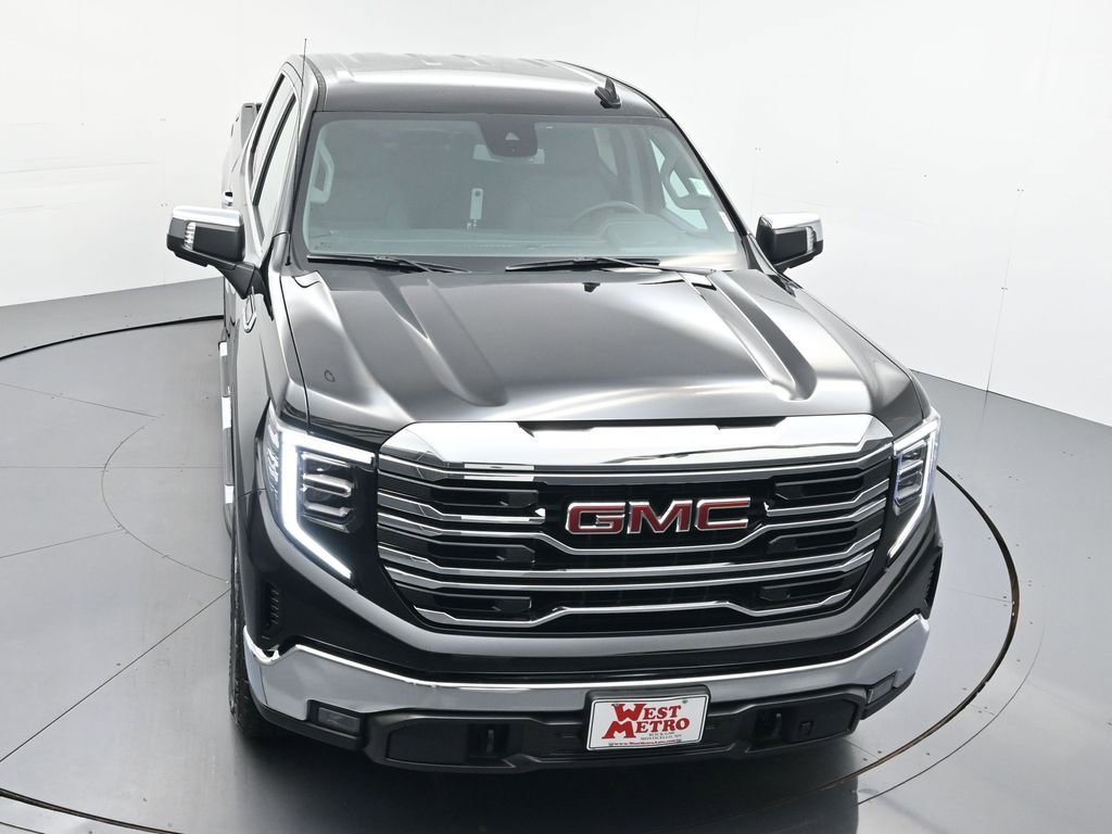 New 2026 Onyx Black GMC SLT image 4
