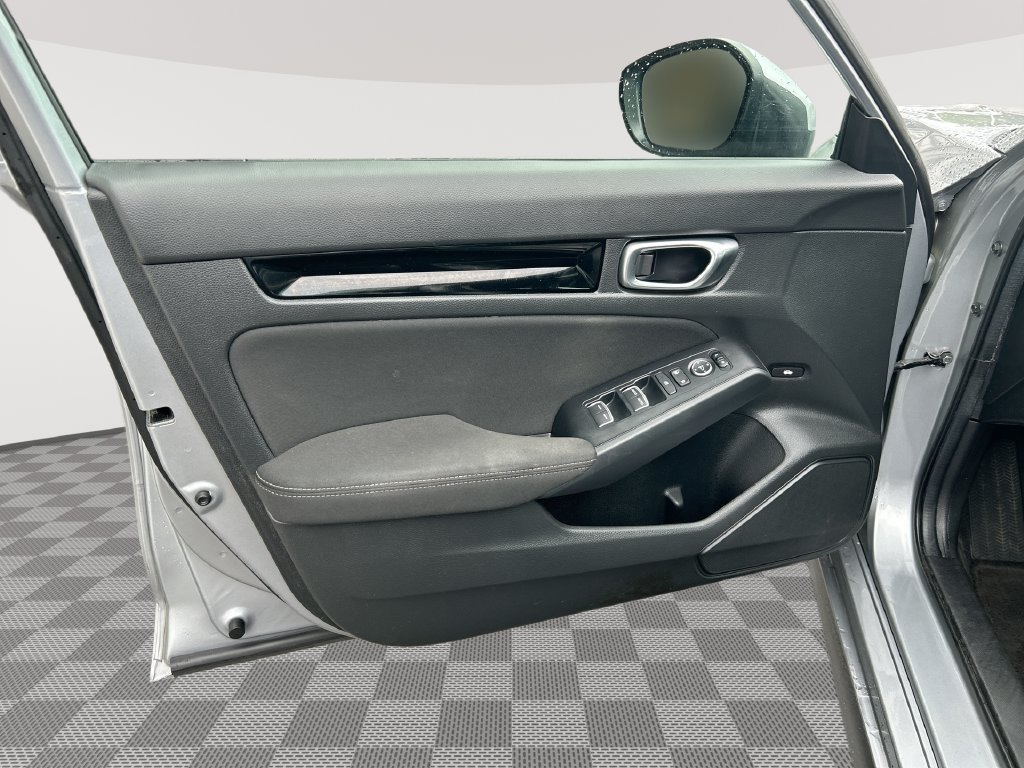 Used 2024  Honda EX image 27