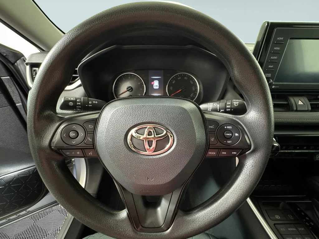 Used 2020 Silver Sky Metallic Toyota XLE image 26