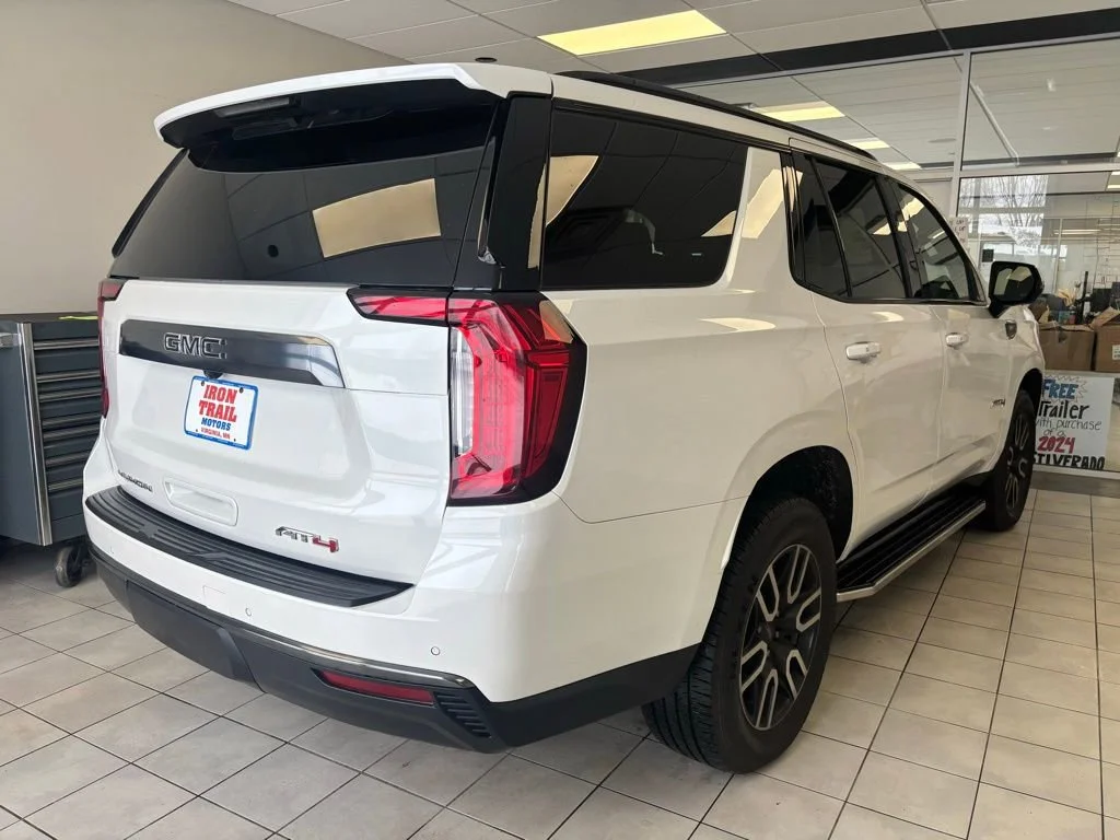 2022 GMC Yukon AT4 - Photo 32