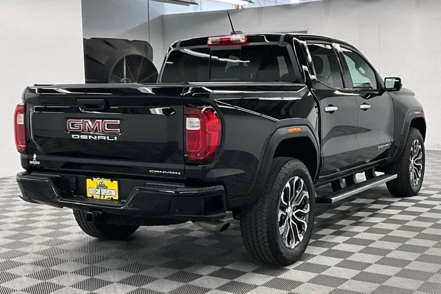 Used 2024 Onyx Black GMC Denali image 13