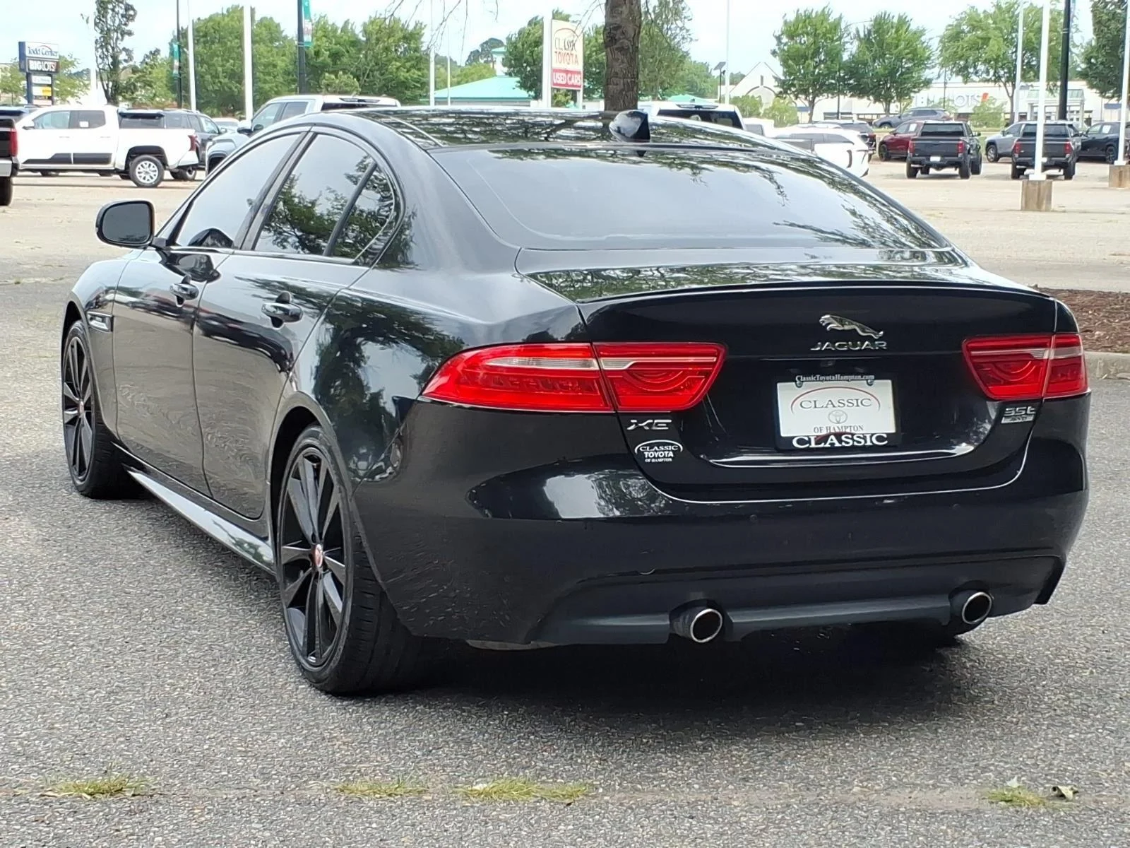 Used 2017 Ultimate Black Metallic Jaguar 35t R-Sport image 14