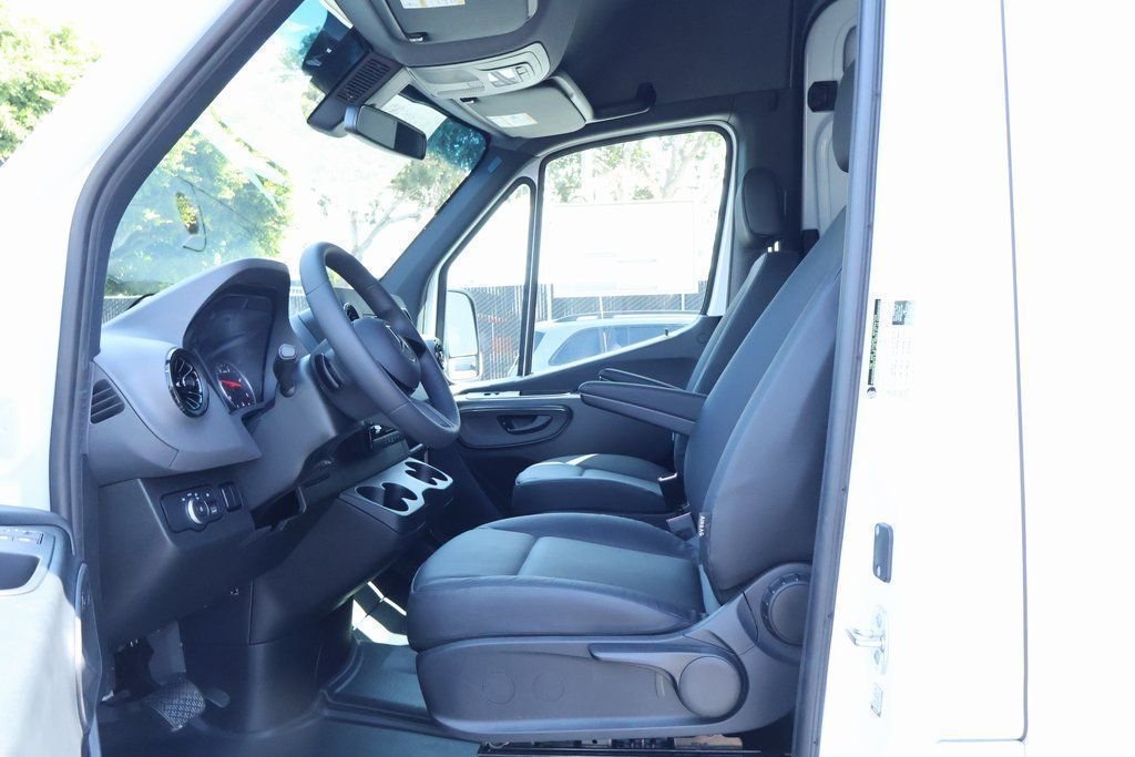 2025 Mercedes-Benz Sprinter Cargo Van Base - Photo 6