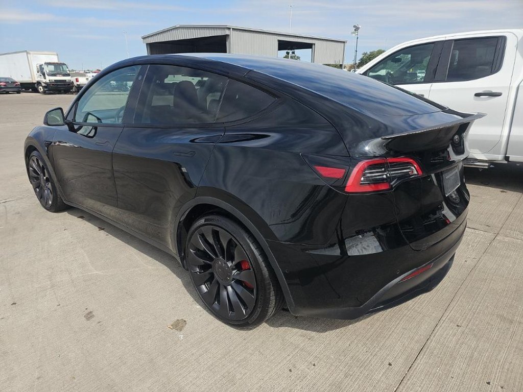 Used 2022 Tesla Model Y Performance with VIN 7SAYGDEF8NF562646 for sale in Plano, TX