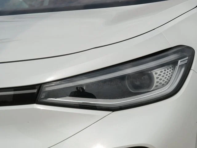 Certified Used 2023 White Volkswagen Pro S image 10