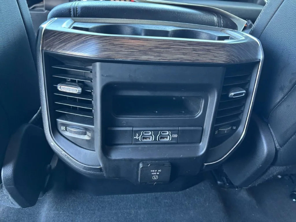 Used 2019 Black Ram Laramie image 22