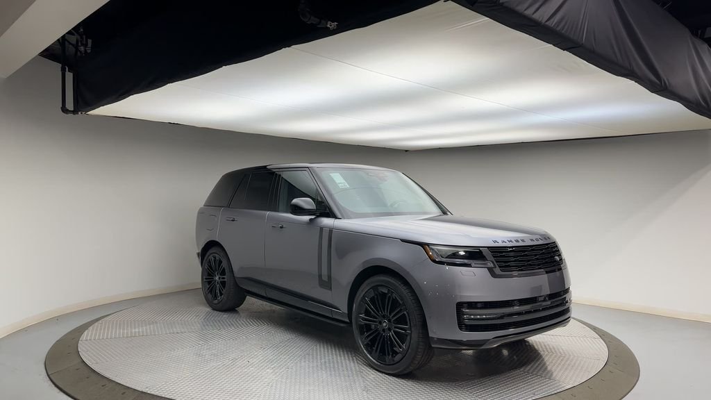 Used 2025 Eiger Gray Metallic Land Rover Autobiography image 2