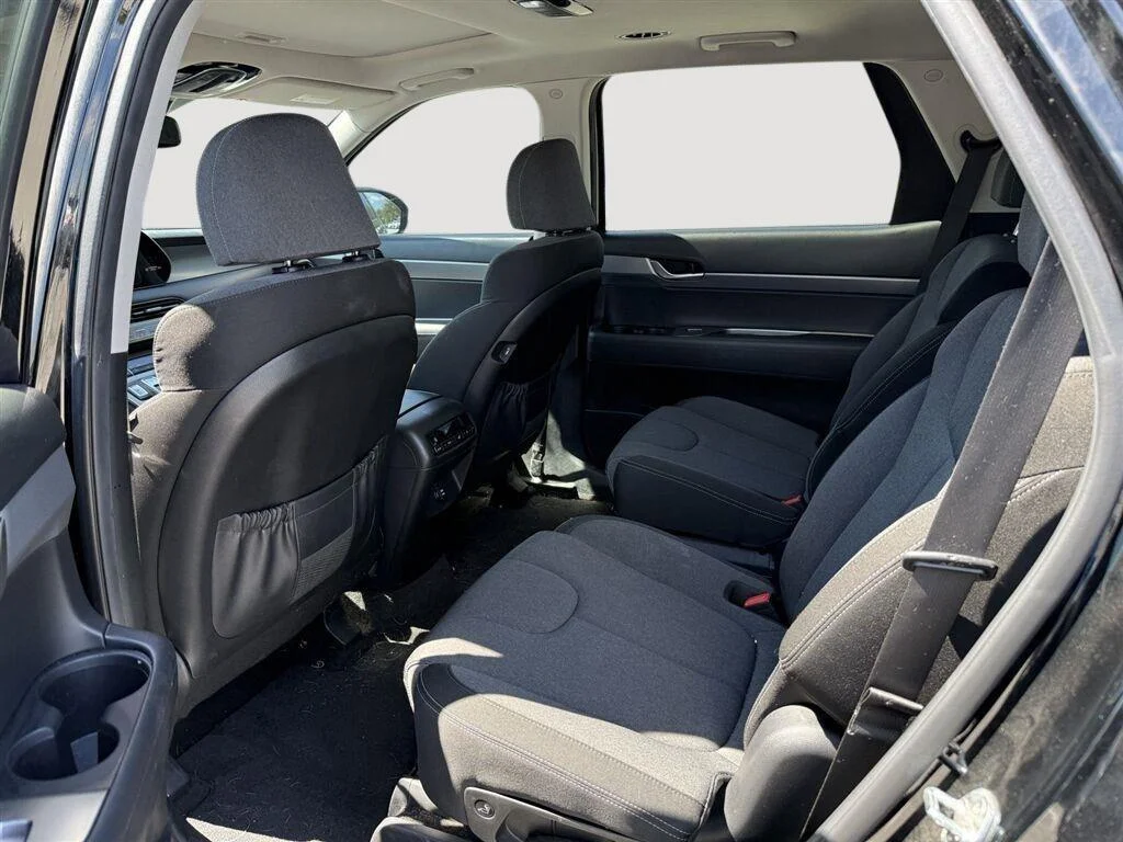 Used 2020 Black Hyundai SEL image 7