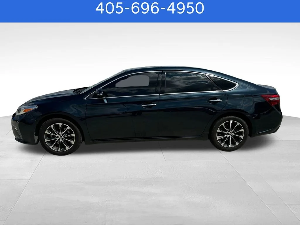 Pre-Owned 2017 Toyota Avalon XLE