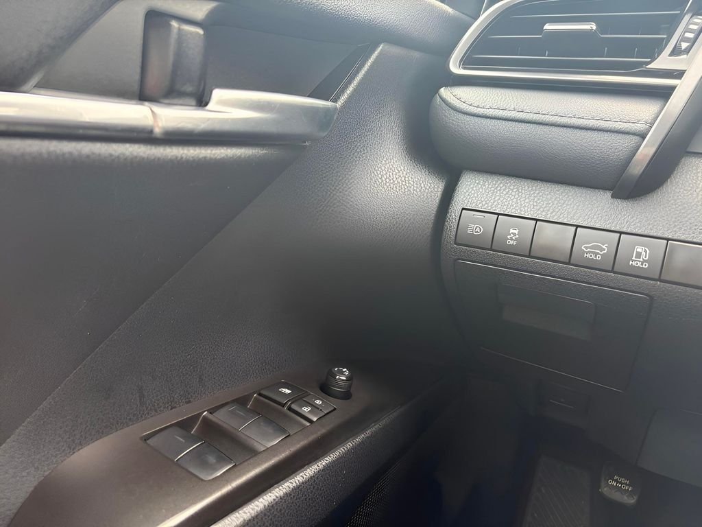 2024 Toyota Camry LE - Photo 12