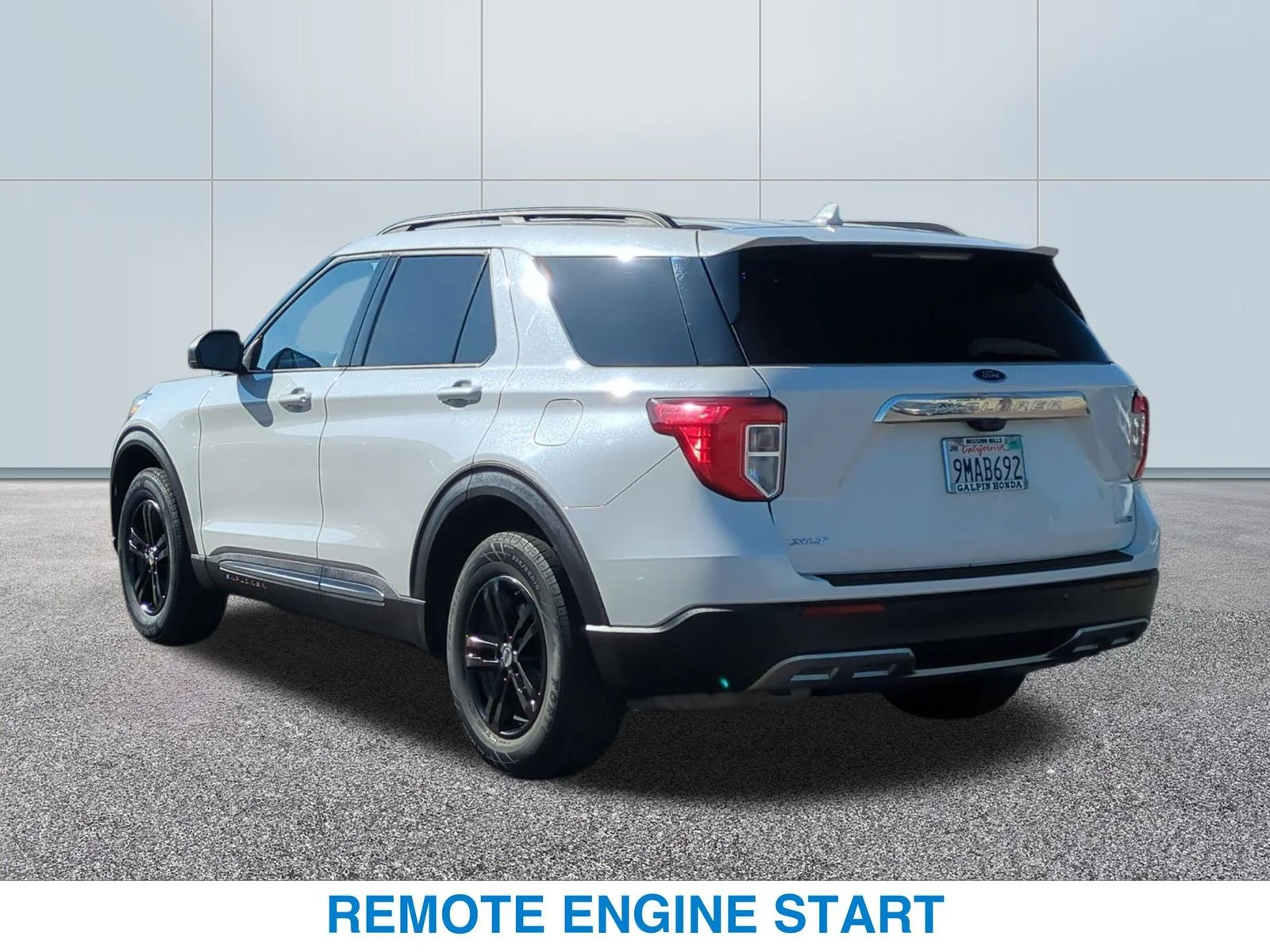 Used 2020 White Ford XLT image 9