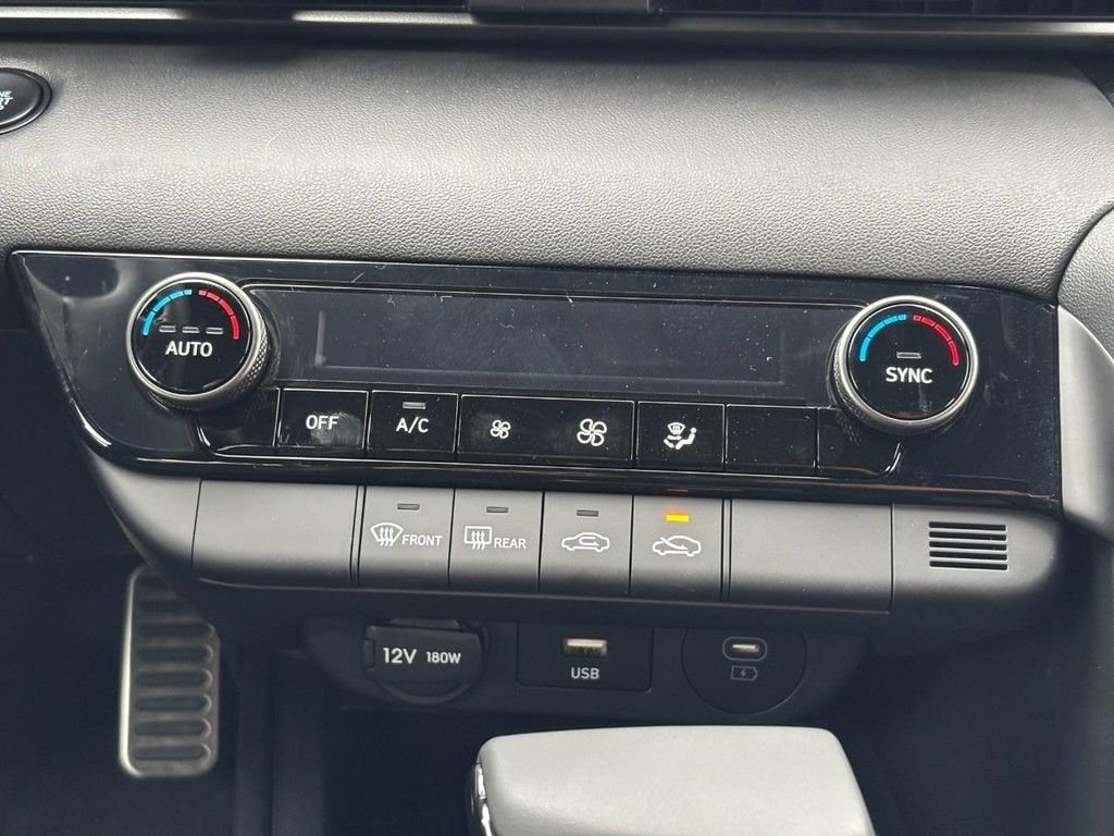 2026 Hyundai Elantra SEL Sport - Photo 9