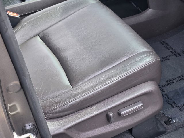 Used 2019 Gray Honda EX-L image 6