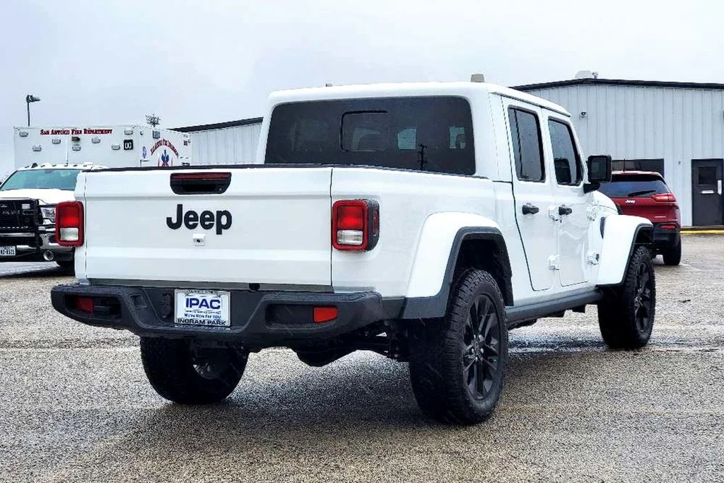 New 2025 White Jeep Nighthawk image 5