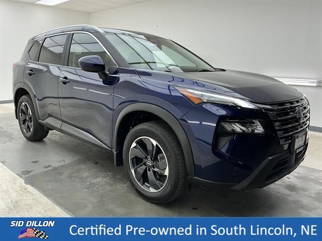 Used 2024 Deep Ocean Blue Pearl Nissan SV image 3