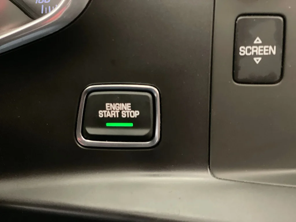 Used 2015 BLUE Chevrolet Stingray Z51 image 17