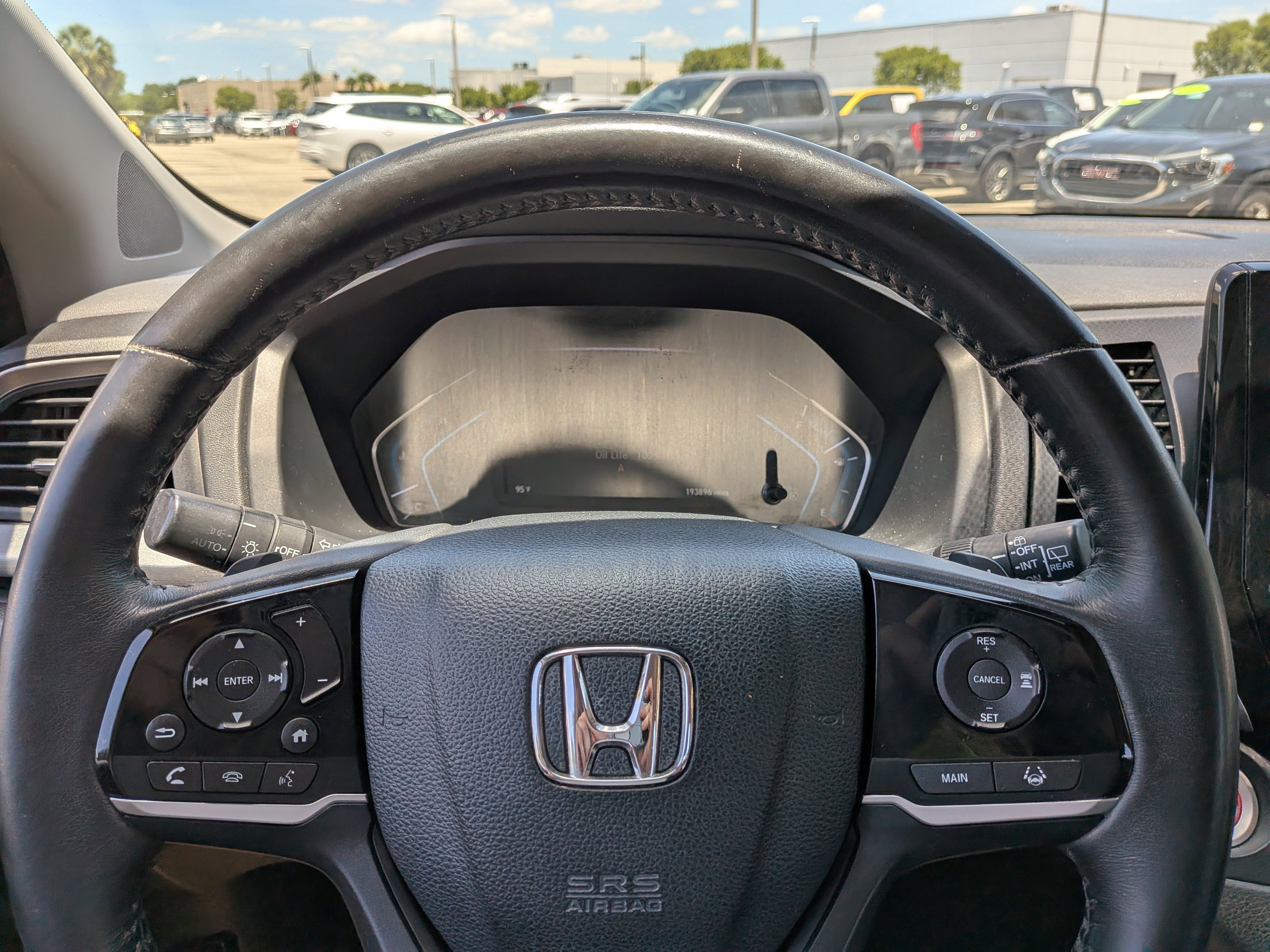Used 2019 Lunar Silver Metallic Honda Touring image 29