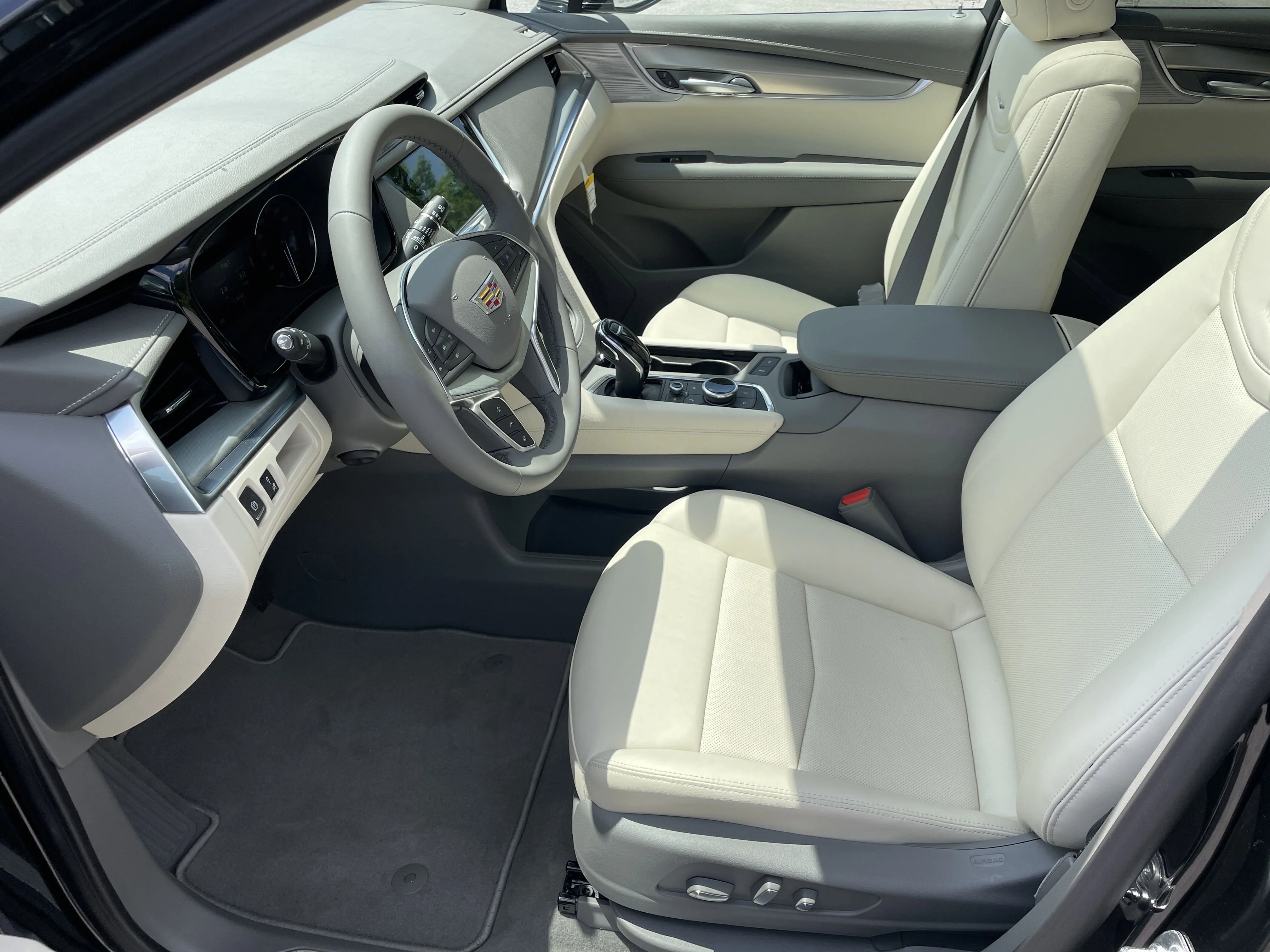 2025 Cadillac XT5 Premium Luxury - Photo 12