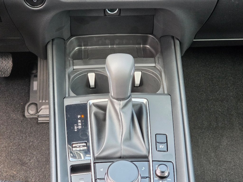 New 2026 Polymetal Gray Metallic Mazda Preferred image 13