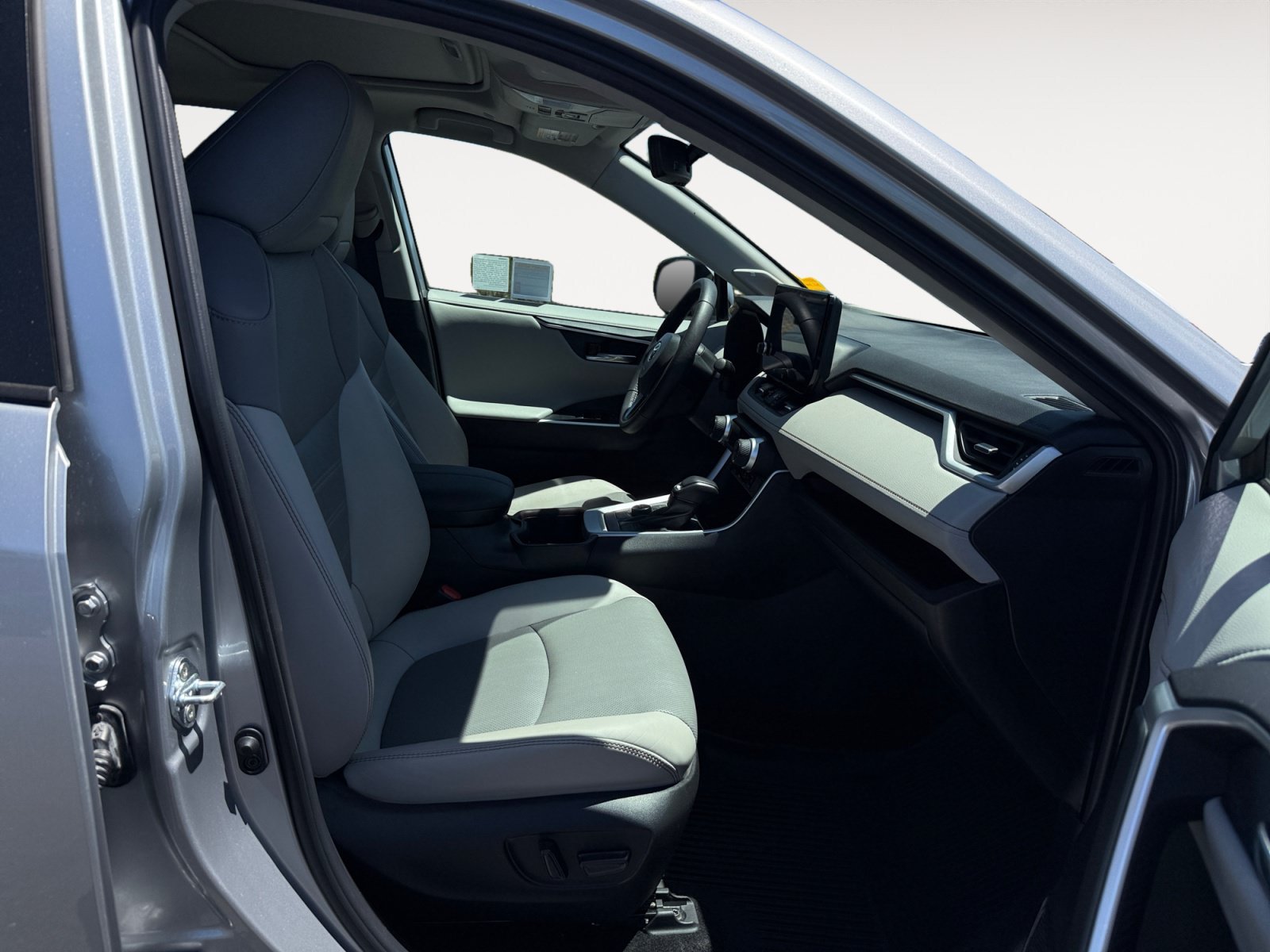 Used 2023 Silver Sky Metallic Toyota Limited image 19