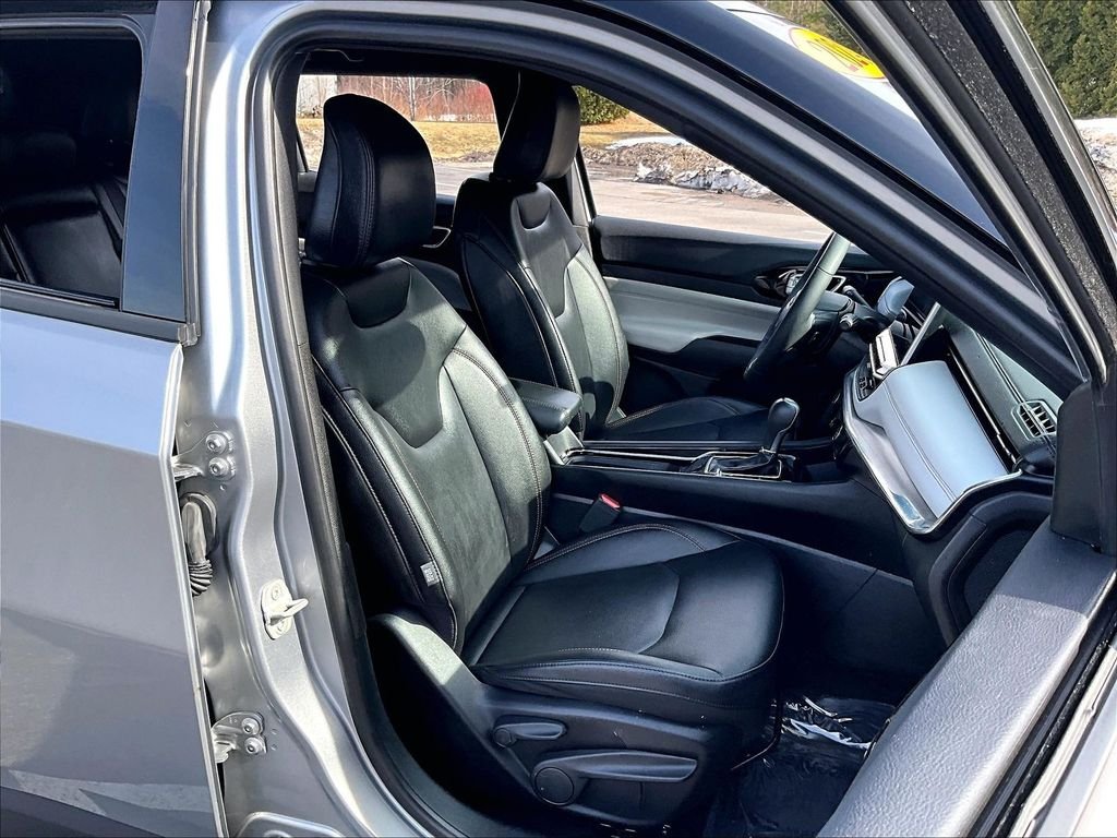 Used 2024 Gray Jeep Limited image 11