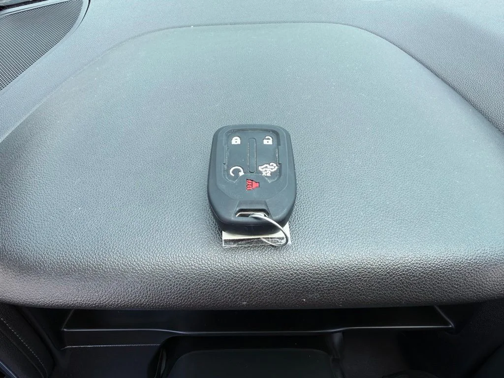 Used 2020 Black Chevrolet LT image 9