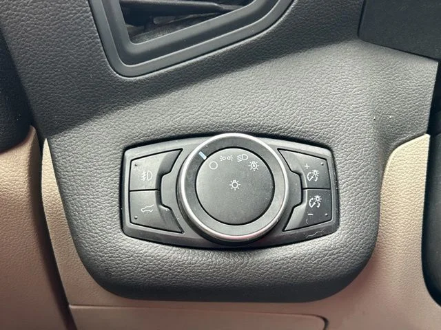 Used 2017 Gray Ford SE image 32