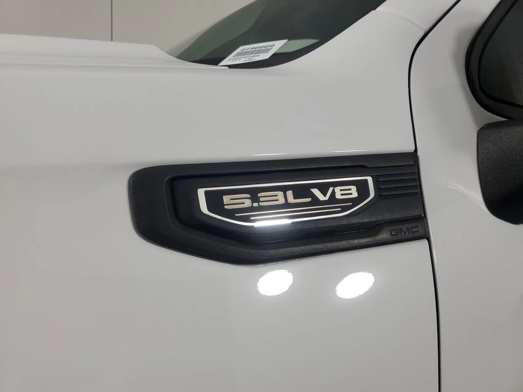 Used 2021 White GMC Elevation image 11