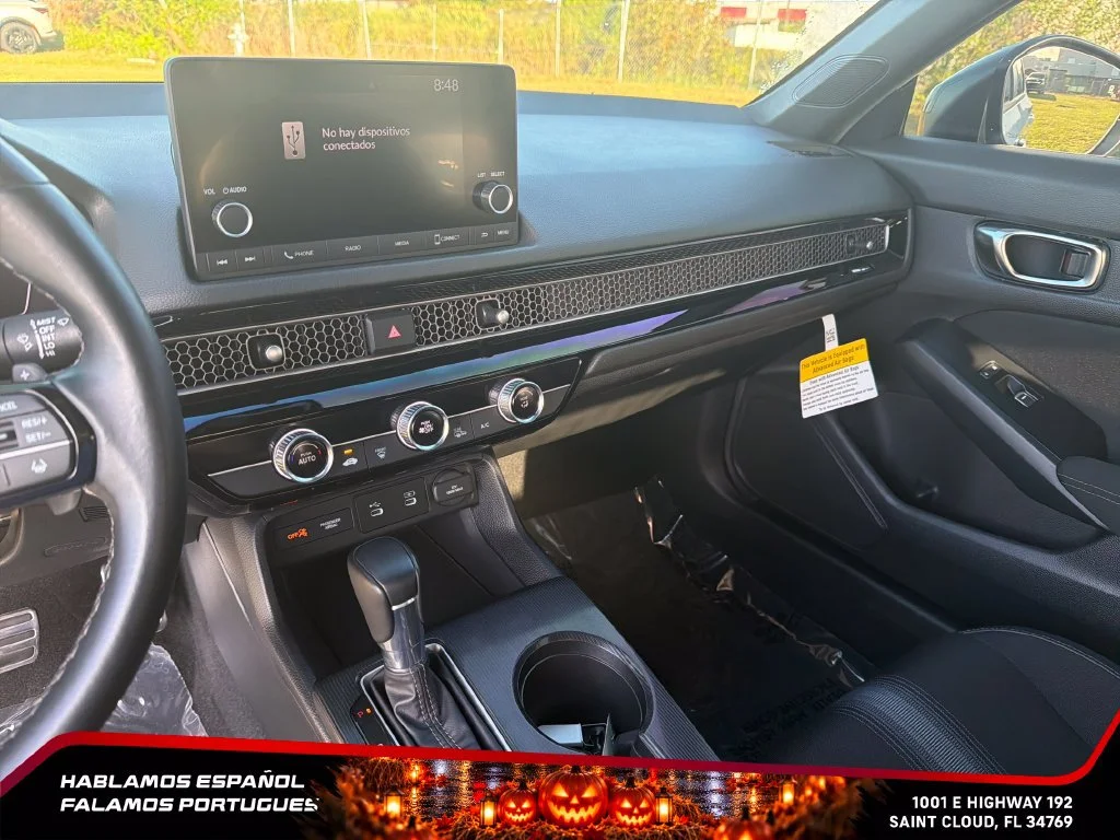 Used 2025  Honda Sport image 19