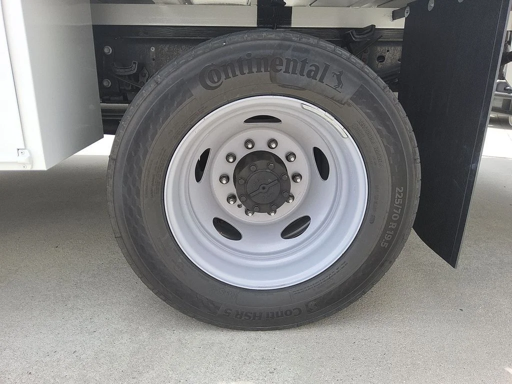New 2026 White Ford XL image 25