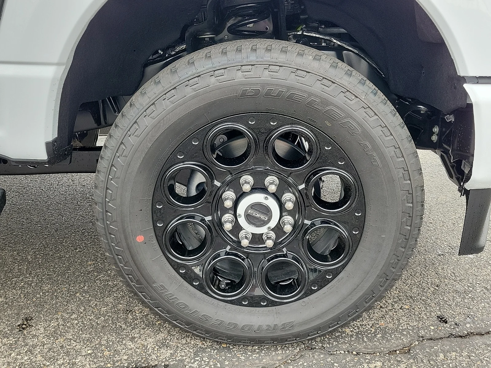 New 2026 Oxford White Ford F-250&reg; XLT image 7