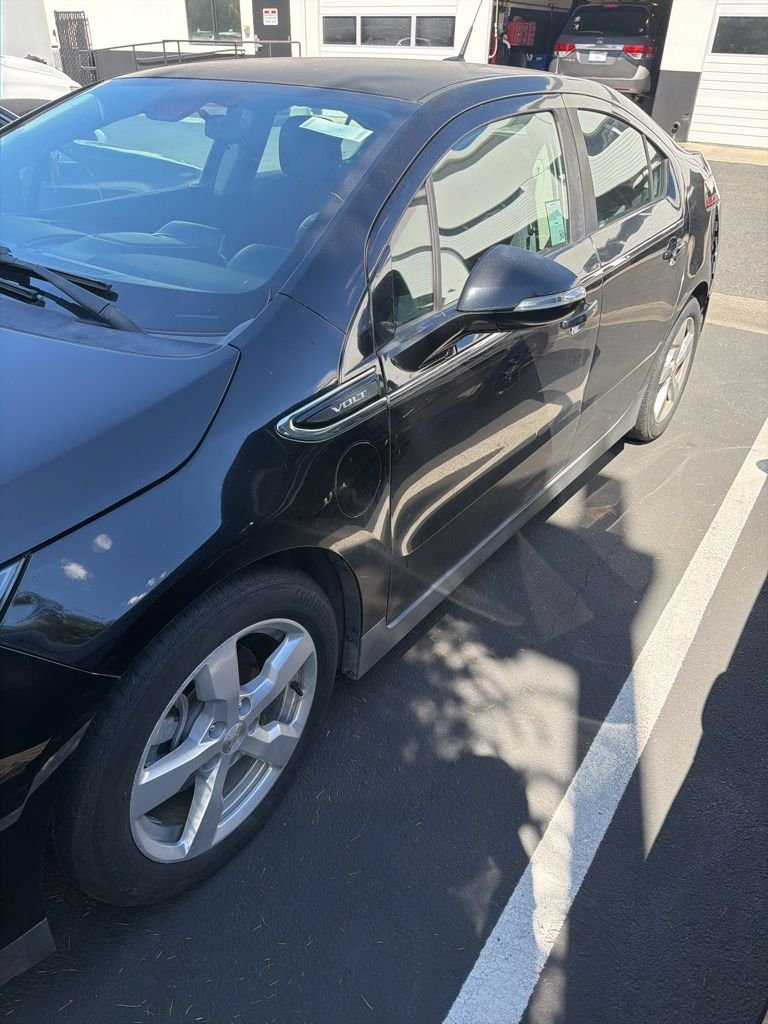 Used 2014 Chevrolet Volt Base with VIN 1G1RE6E49EU174780 for sale in San Jose, CA