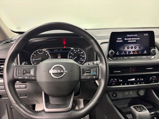 Used 2025 Gray Nissan SV image 21
