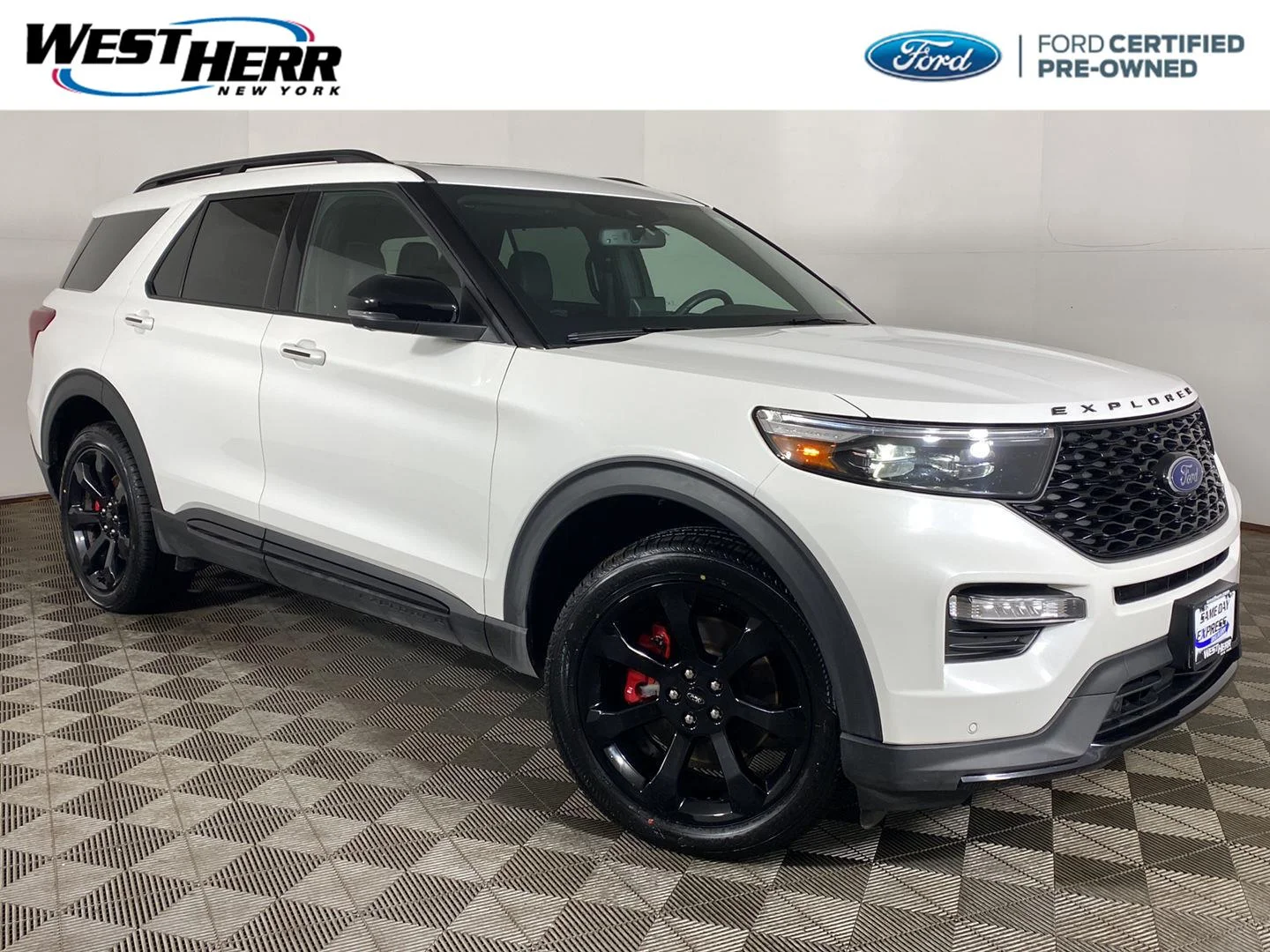 2023 Ford Explorer ST 4WD's photo