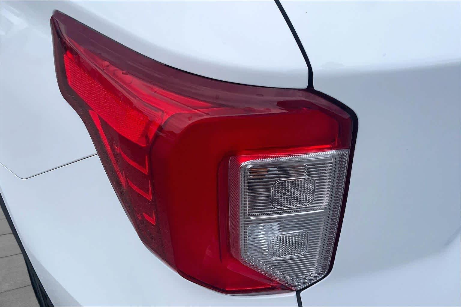 Used 2022 Oxford White Ford XLT image 29